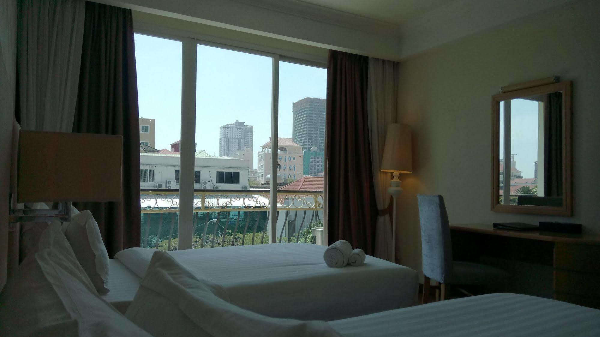 פנום פן Discovery Hotel מראה חיצוני תמונה