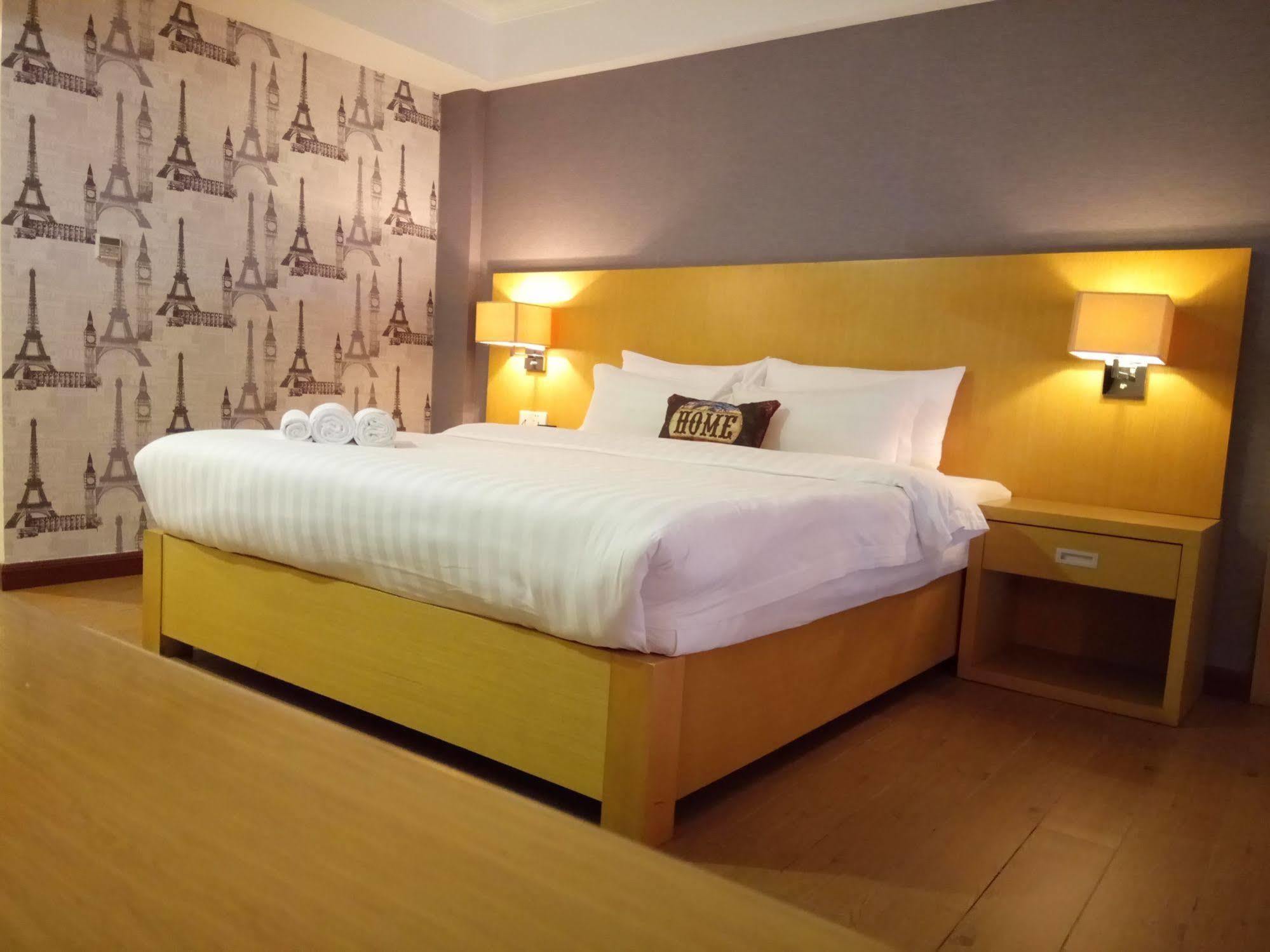 פנום פן Discovery Hotel מראה חיצוני תמונה
