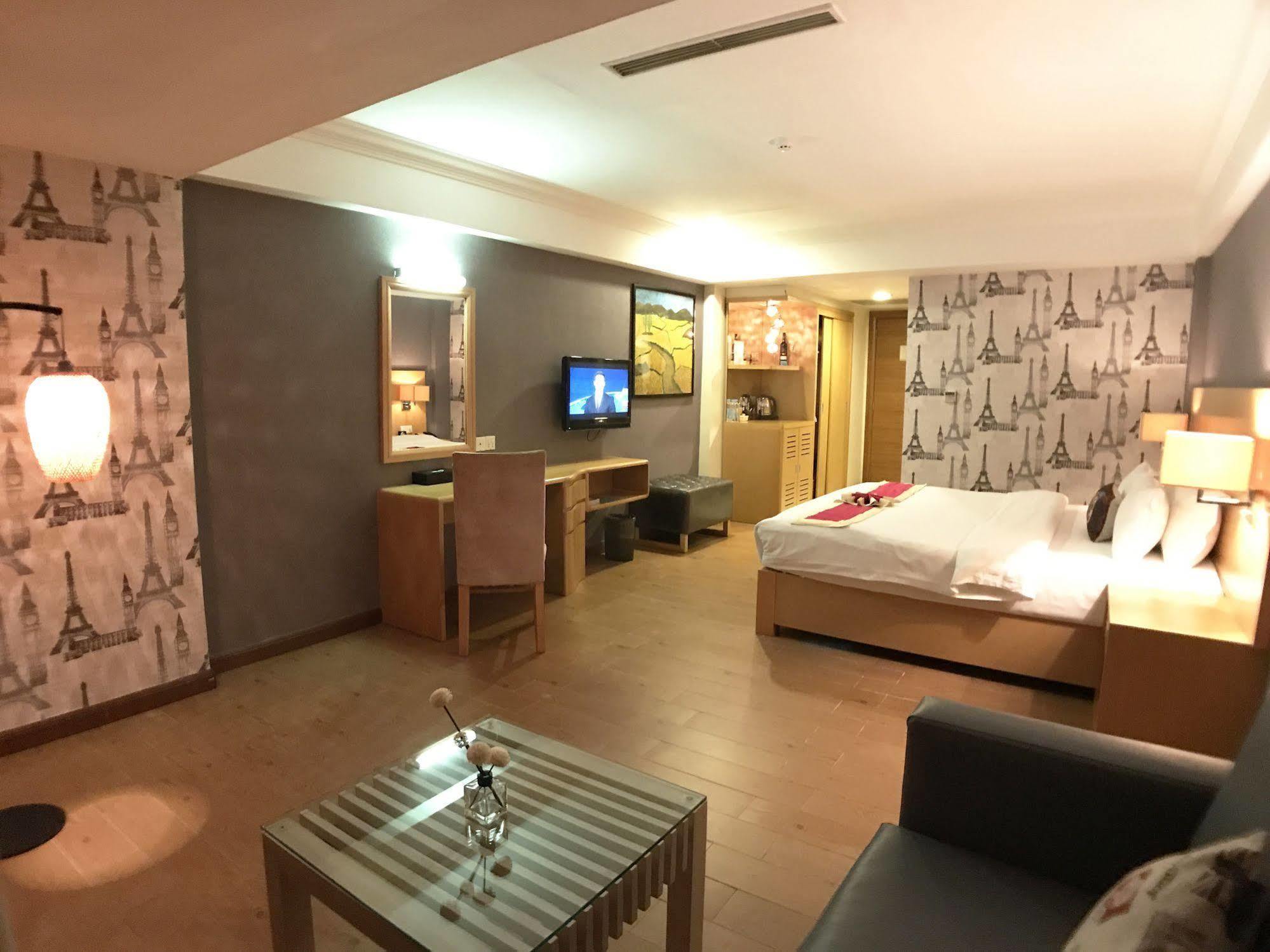 פנום פן Discovery Hotel מראה חיצוני תמונה