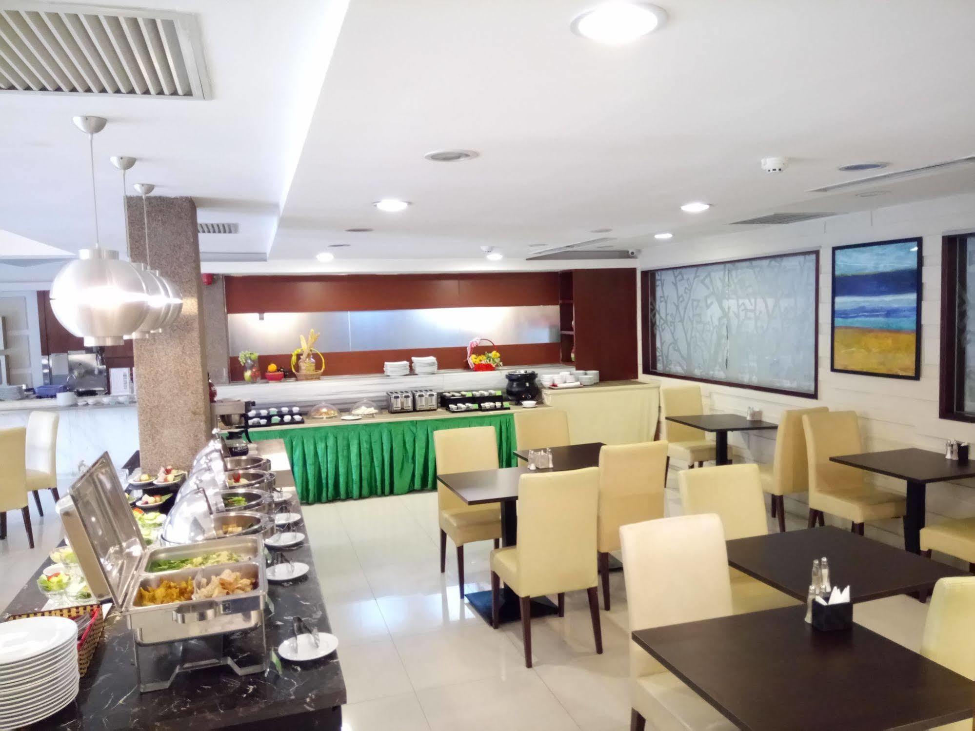 פנום פן Discovery Hotel מראה חיצוני תמונה